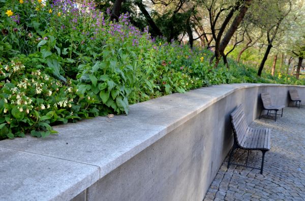 Concrete Retaining Wall Service in Wheaton