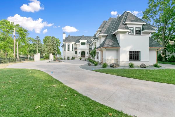 Concrete Driveway Installation in Wheaton