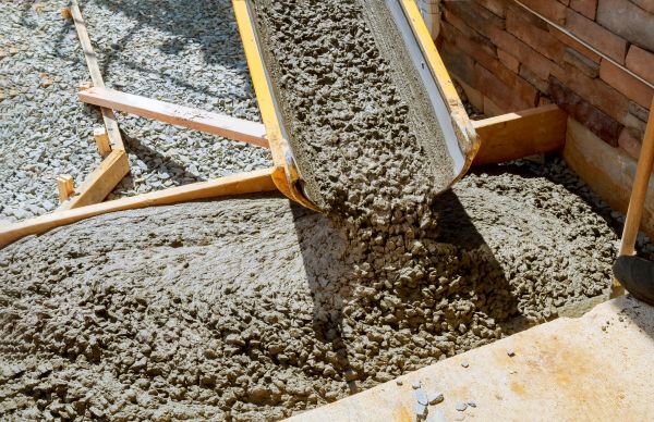 Cement Walkway Pouring in Wheaton
